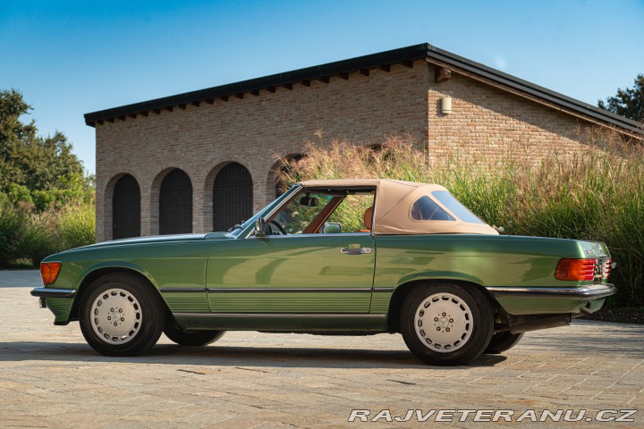 Mercedes-Benz 300 1986