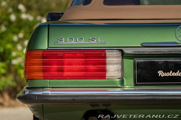 Mercedes-Benz 300 1986