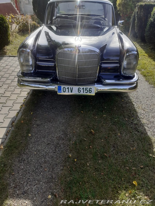 Mercedes-Benz 220 W111 1962