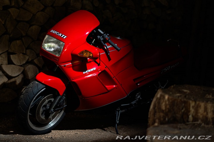 Ducati 750 Paso 1988