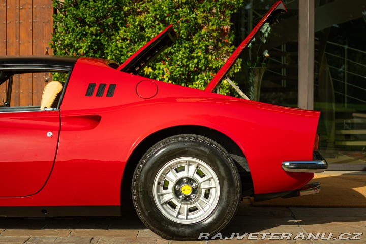 Ferrari Dino 1973