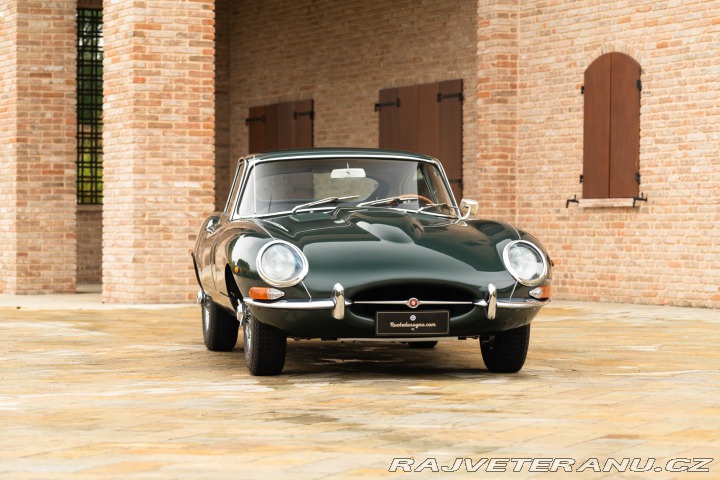 Jaguar E-Type 1964