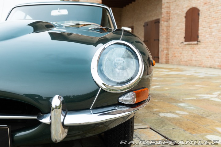 Jaguar E-Type 1964