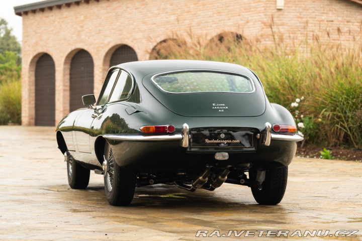 Jaguar E-Type 1964