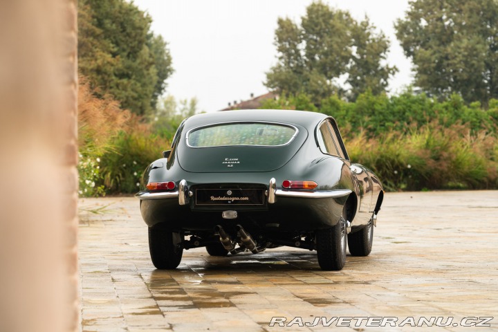 Jaguar E-Type 1964