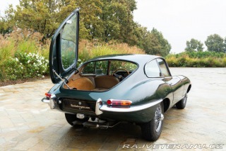 Jaguar E-Type  1964