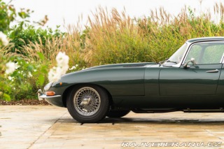 Jaguar E-Type  1964