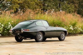 Jaguar E-Type  1964