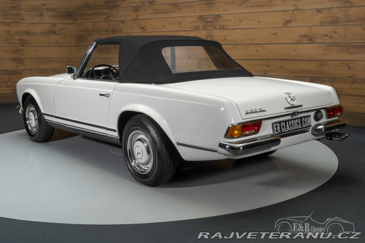 Mercedes-Benz 230 SL 1964