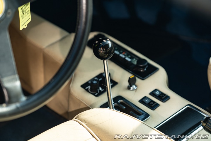 Ferrari Dino 208 GT4 1976