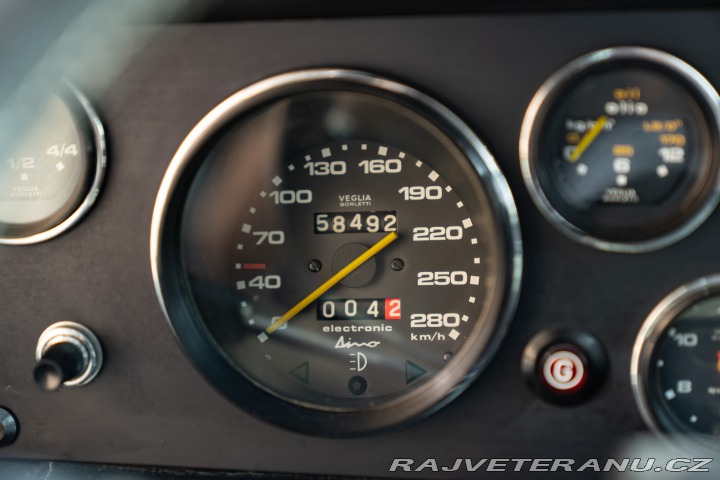 Ferrari Dino 208 GT4 1976