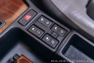 BMW 7 BMW 740iL E32 EDITION 7 1994