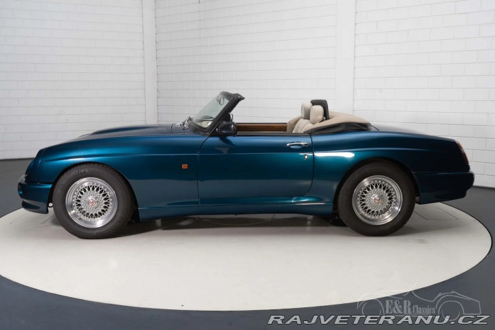 MG RV8 1993