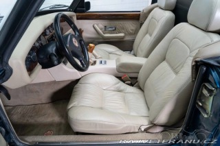 MG RV8 1993