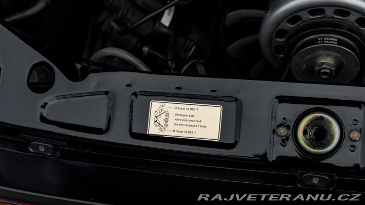 Porsche 911 Carrera 1990