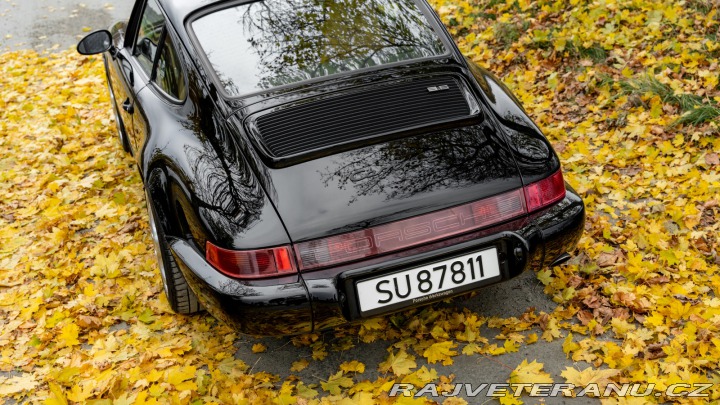 Porsche 911 Carrera 1990