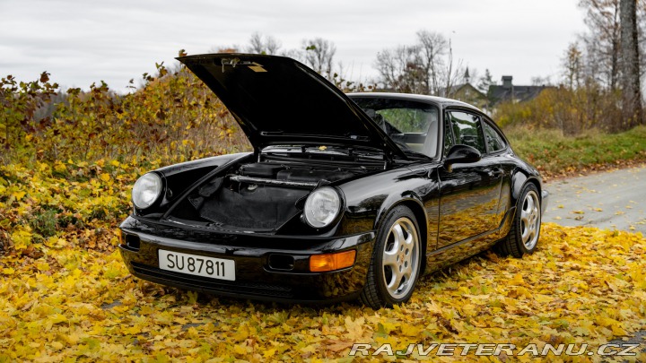 Porsche 911 Carrera 1990