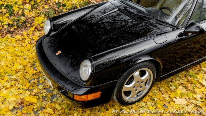 Porsche 911 Carrera 1990