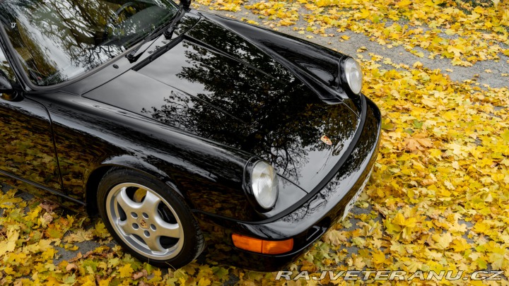 Porsche 911 Carrera 1990