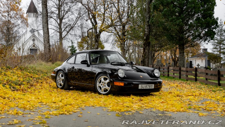 Porsche 911 Carrera 1990