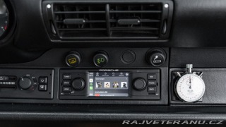 Porsche 911 Carrera 1990