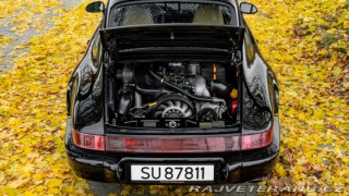 Porsche 911 Carrera 1990