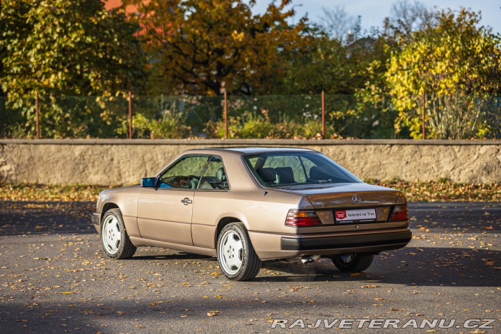 Mercedes-Benz 300 CE W124 1989