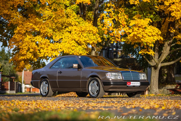Mercedes-Benz 300 CE W124 1989