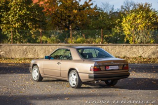 Mercedes-Benz 300 CE W124 1989