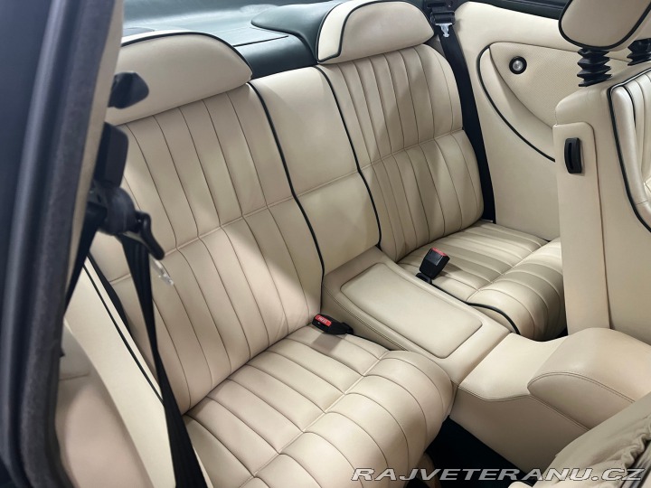 Aston Martin Virage 1991