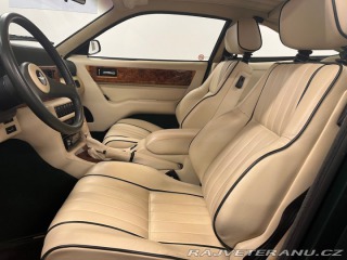 Aston Martin Virage  1991
