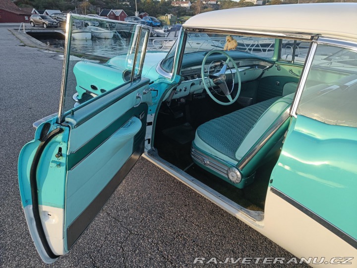 Buick Roadmaster 1956