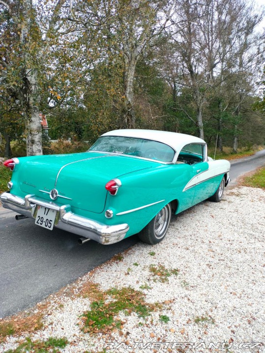 Oldsmobile 98 Holiday coupe 1955