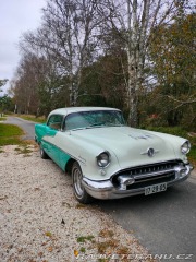 Oldsmobile 98 Holiday coupe 1955