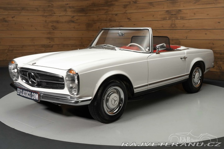 Mercedes-Benz 230 SL Pagoda