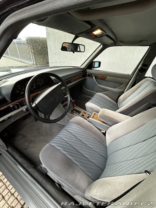 Mercedes-Benz S W126 300 SE 1989