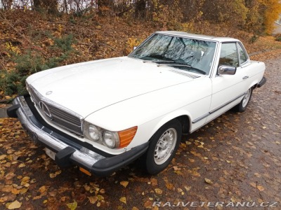 Mercedes-Benz SL 107