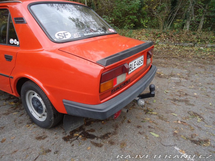 Škoda 105 1989