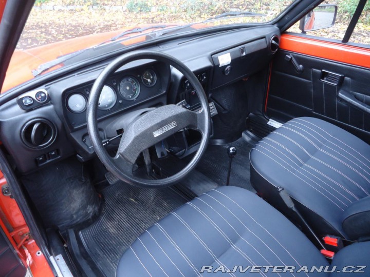 Škoda 105 1989