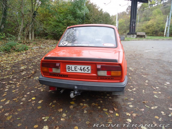 Škoda 105 1989