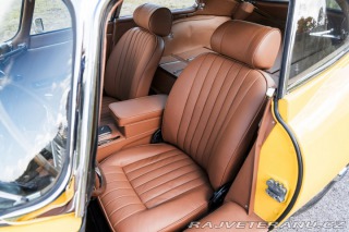 Jaguar E-Type S2 1969