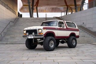 Ford Bronco 