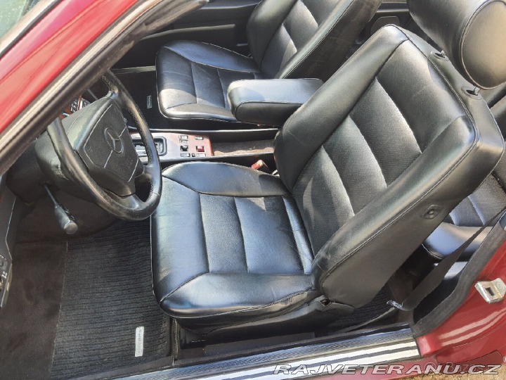 Mercedes-Benz 300 300-24CE 1992