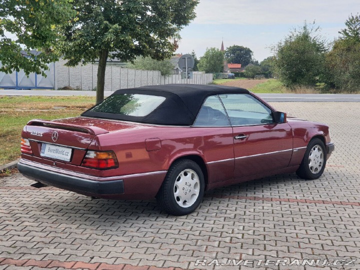 Mercedes-Benz 300 300-24CE 1992