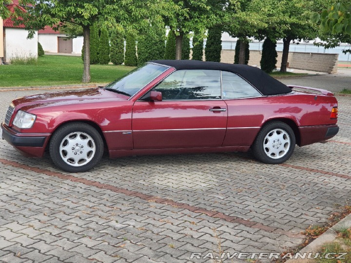 Mercedes-Benz 300 300-24CE 1992