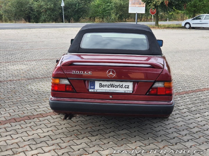 Mercedes-Benz 300 300-24CE 1992