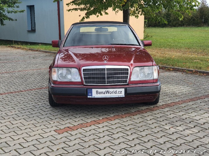 Mercedes-Benz 300 300-24CE 1992