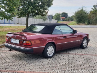 Mercedes-Benz 300 300-24CE 1992
