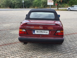 Mercedes-Benz 300 300-24CE 1992