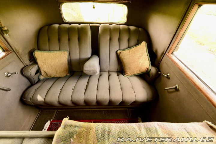 Cadillac Ostatní modely 353 V8 Town Sedan(1) 1930